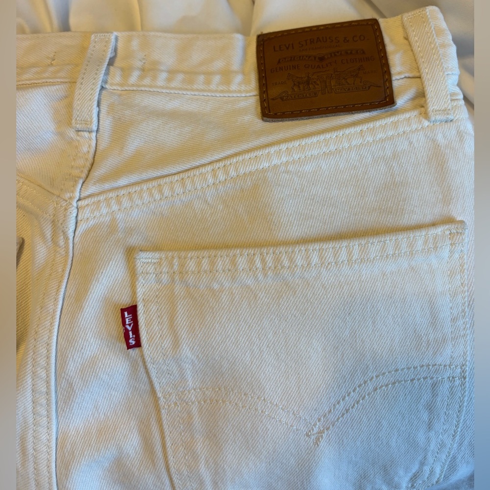 Levi's Cream 70’s high slim straight Jeans